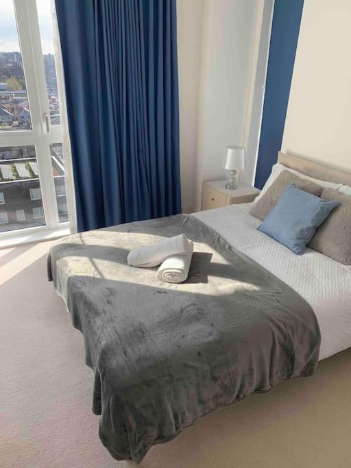 Lovely En-Suite Flat With Balcony And Parking. London Luaran gambar